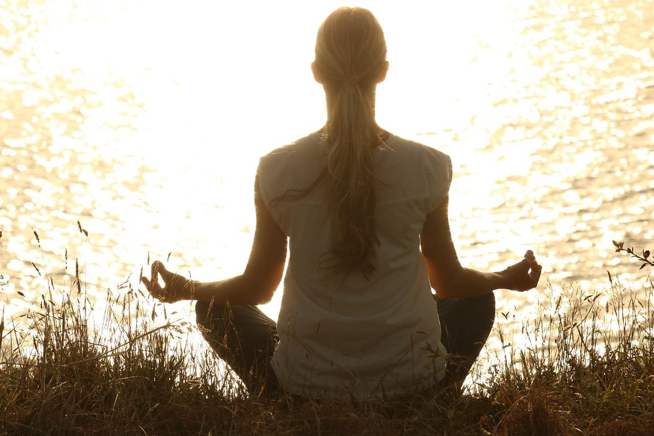 meditate, woman, nature, yoga, zen, meditating, relax, relaxing, wellness, yoga pose, meditation, peaceful, silhouette, sunset, tranquil, calm